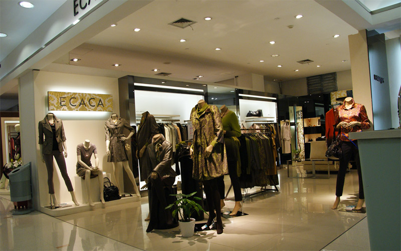 ECACA服装专卖店装修