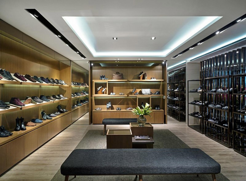 迪柯尼男装专卖店装修